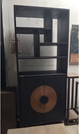 Armoire en teck disponible chez Zen Évasion