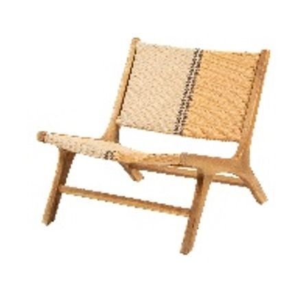 Chaise en bois indonésien disponible chez Zen Évasion