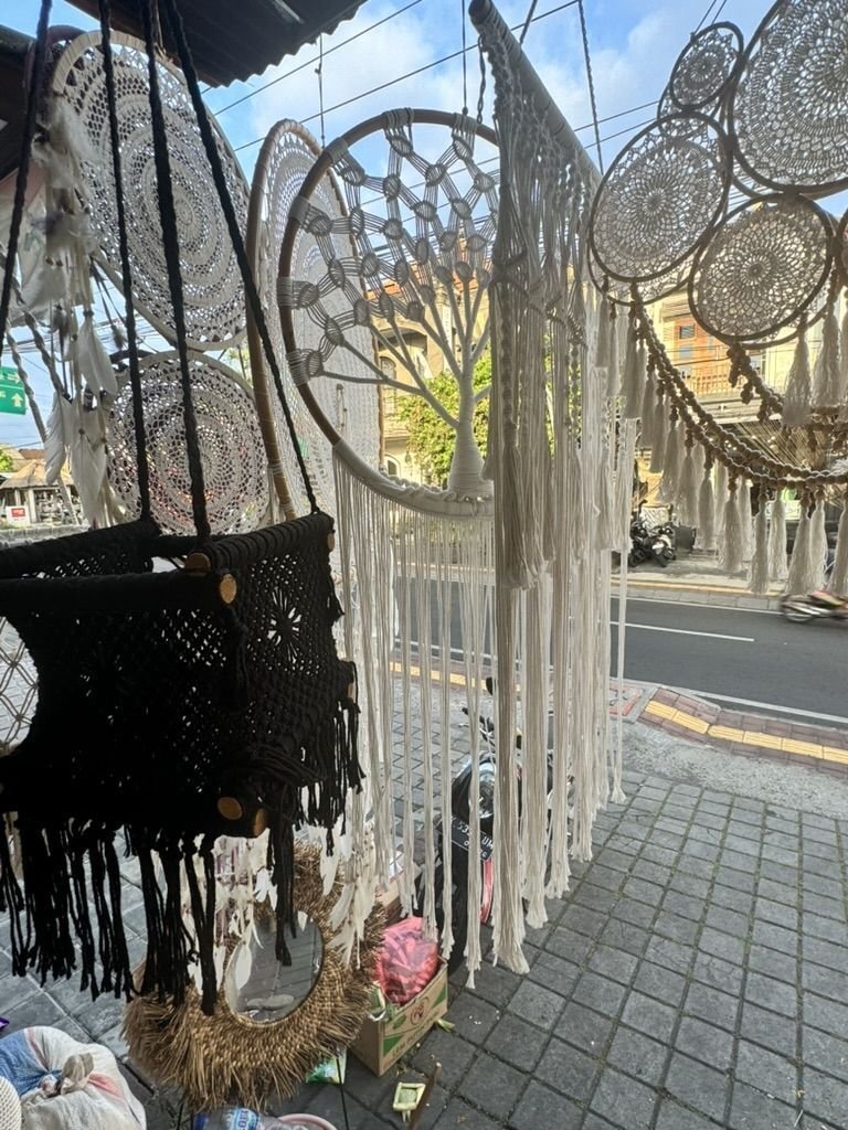 Décoration murale macramé disponible chez Zen Évasion