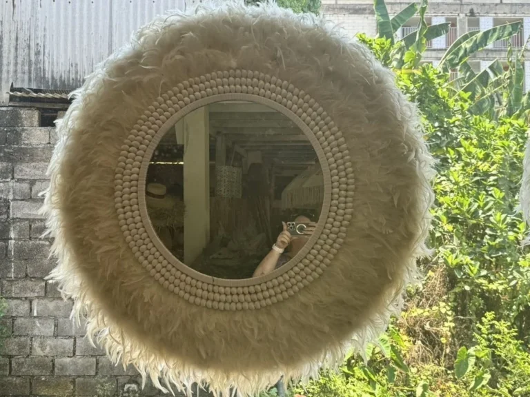 Miroir en rotin naturel disponible chez Zen Évasion