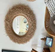 Miroir mural en teck disponible chez Zen Évasion