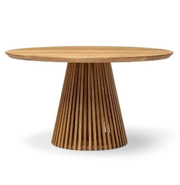 Table à manger en teck disponible chez Zen Évasion