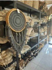 Tenture murale macramé et rotin disponible chez Zen Évasion