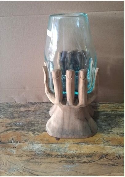 Mains en verre fondu sur bois disponible chez Zen Évasion
