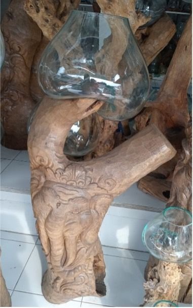 Verre fondu sur bois sculpté disponible chez Zen Évasion